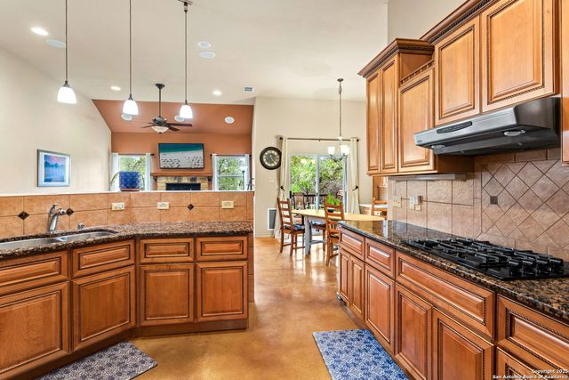 829 Rutherford, Fischer, TX 78623