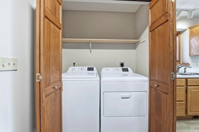 7455 Montclair Drive, Fort Wayne, IN 46804