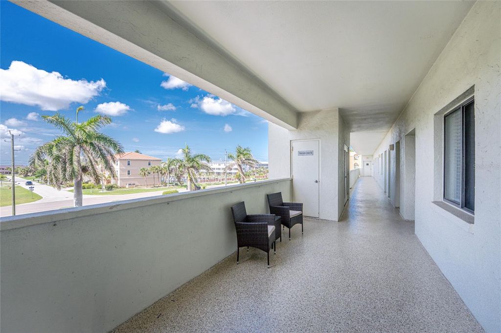 Image 38 of property listing at 1500 PARK BEACH CIRCLE 3D, Punta Gorda, FL 33950