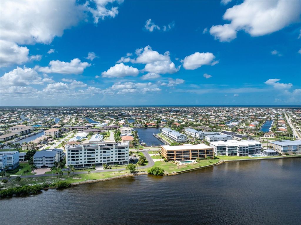 Image 48 of property listing at 1500 PARK BEACH CIRCLE 3D, Punta Gorda, FL 33950