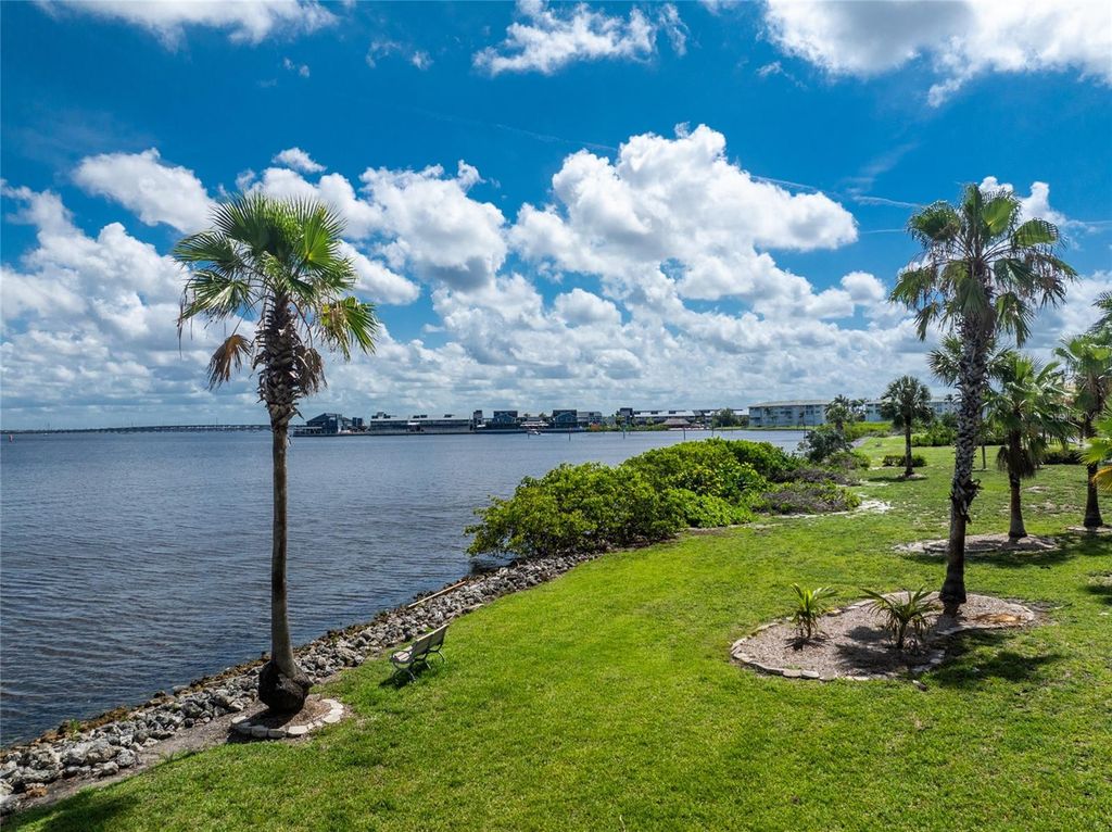 Image 54 of property listing at 1500 PARK BEACH CIRCLE 3D, Punta Gorda, FL 33950