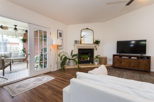 5458 Keel Dr, Pensacola, FL 32507