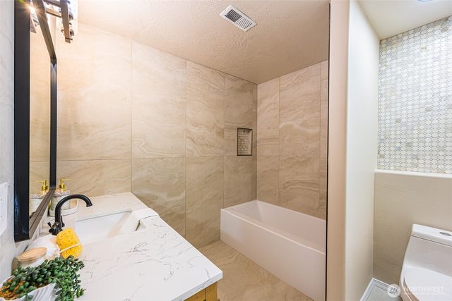 315 Quails Roost Road, Sequim, WA 98382