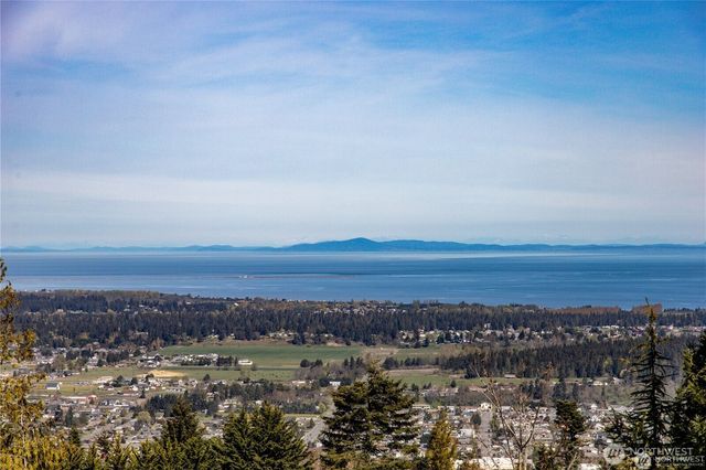 315 Quails Roost Road, Sequim, WA 98382