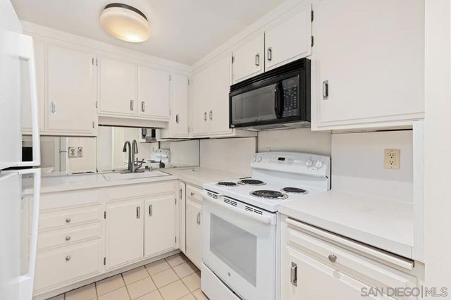 939 Coast BLVD 4H, La Jolla, CA 92037
