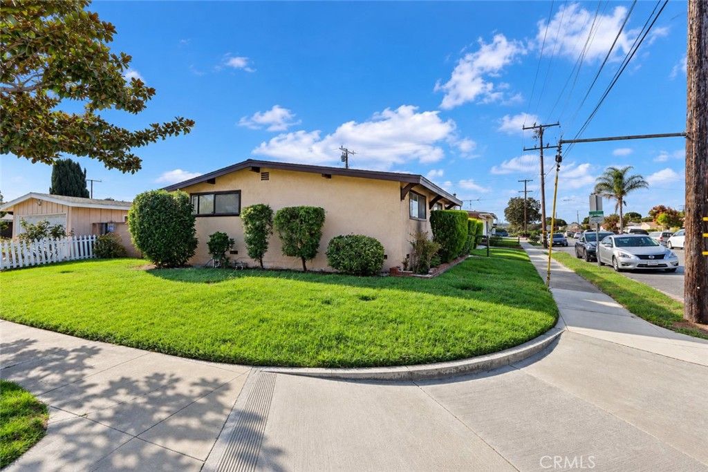 1560 W 179th, Gardena, CA 90248 — photo 2