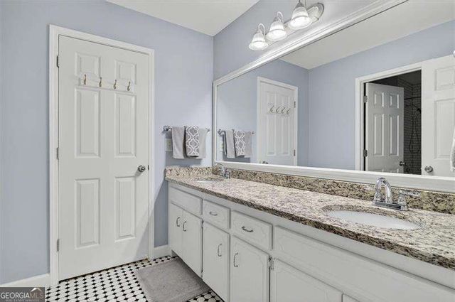 211 Nacoochee Drive, Woodstock, GA 30188