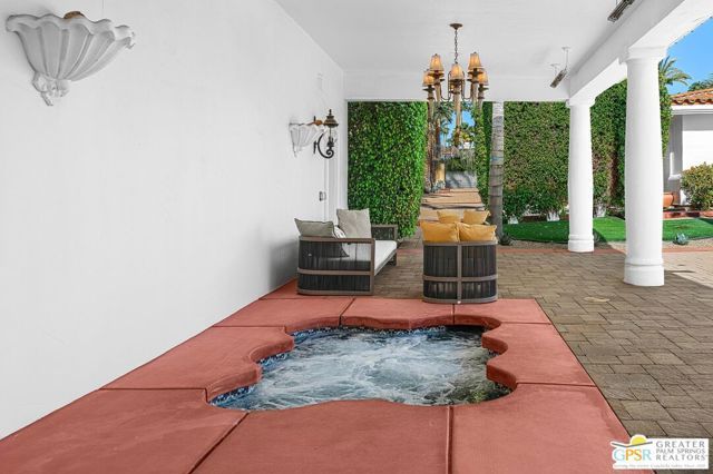 500 W Stevens Road, Palm Springs, CA 92262