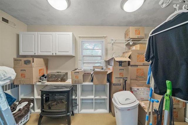 7623 W 52ND Street, Overland Park, KS 66202