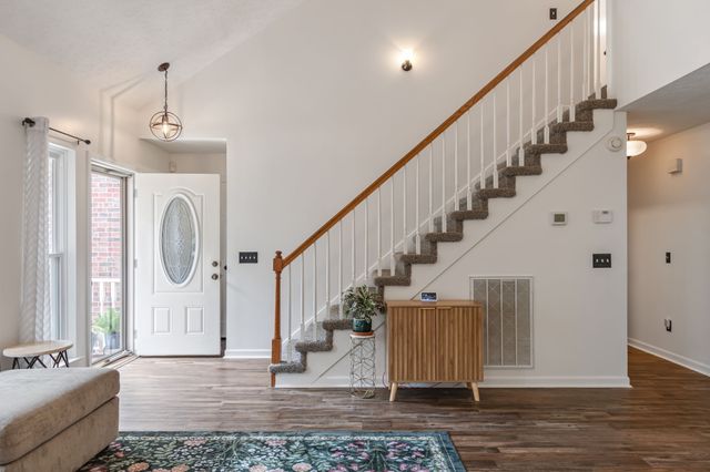 110 W Braxton Ln, Hendersonville, TN 37075