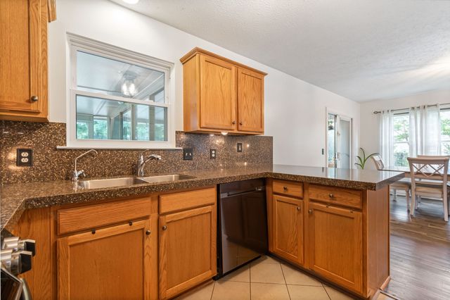 110 W Braxton Ln, Hendersonville, TN 37075