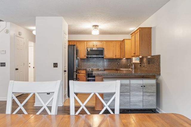 110 W Braxton Ln, Hendersonville, TN 37075