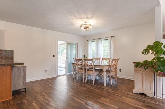 110 W Braxton Ln, Hendersonville, TN 37075