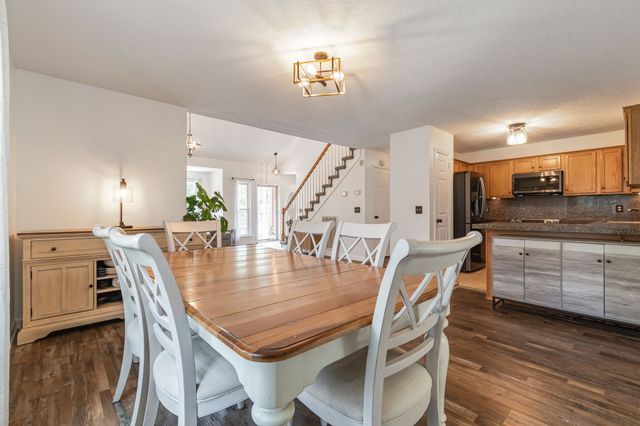 110 W Braxton Ln, Hendersonville, TN 37075