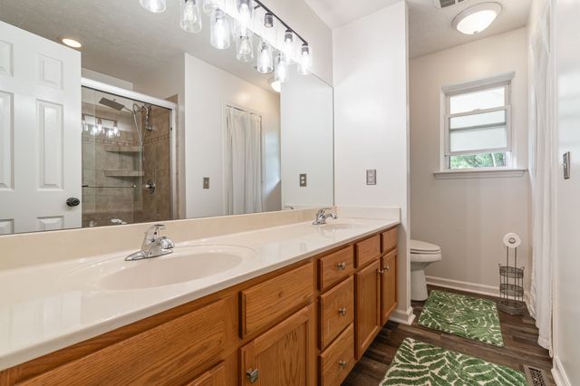 110 W Braxton Ln, Hendersonville, TN 37075