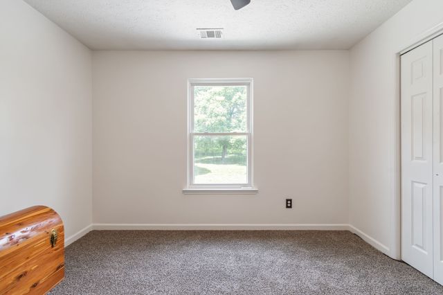 110 W Braxton Ln, Hendersonville, TN 37075