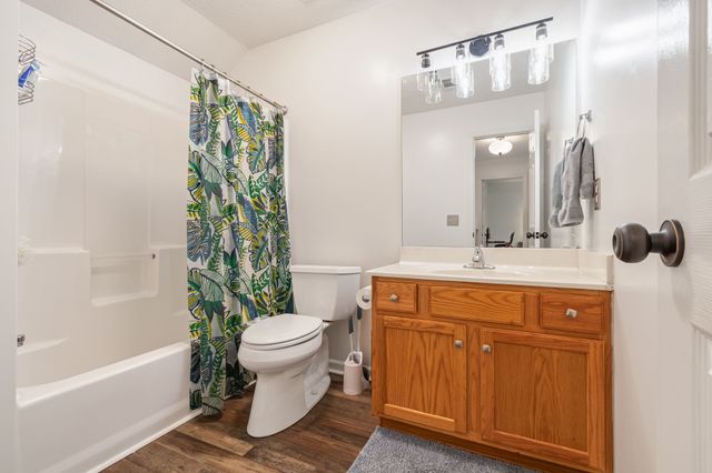 110 W Braxton Ln, Hendersonville, TN 37075