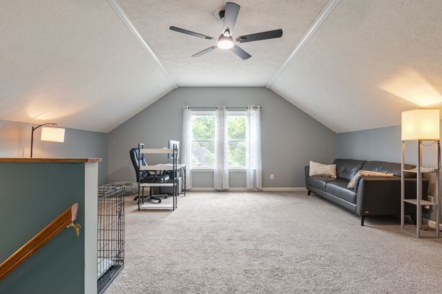 110 W Braxton Ln, Hendersonville, TN 37075