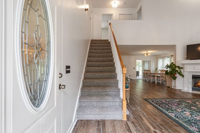 110 W Braxton Ln, Hendersonville, TN 37075