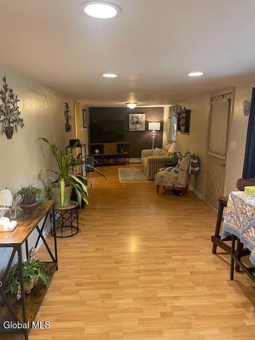 2696 Ny Highway 2, Grafton, NY 12052