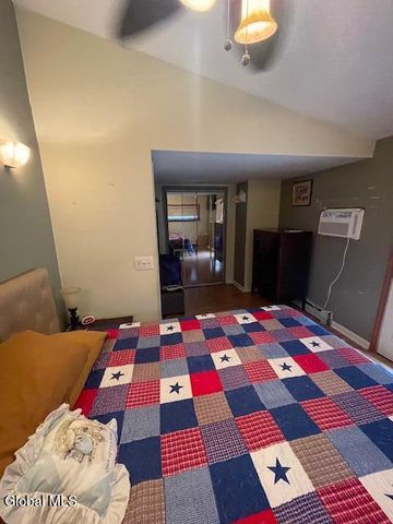 2696 Ny Highway 2, Grafton, NY 12052