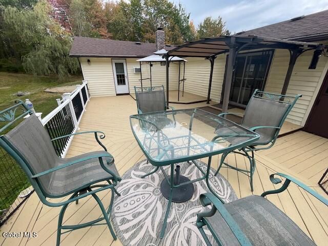 2696 Ny Highway 2, Grafton, NY 12052