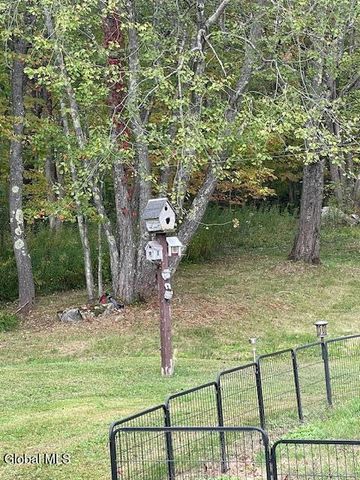 2696 Ny Highway 2, Grafton, NY 12052