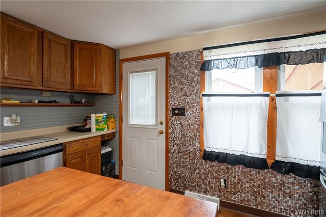 15 Harris Court, Cheektowaga, NY 14225