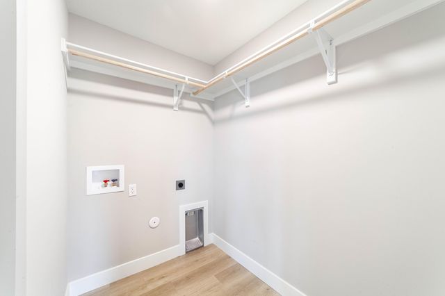 4516 ROYAL COUNTY RD, Columbia, MO 65201