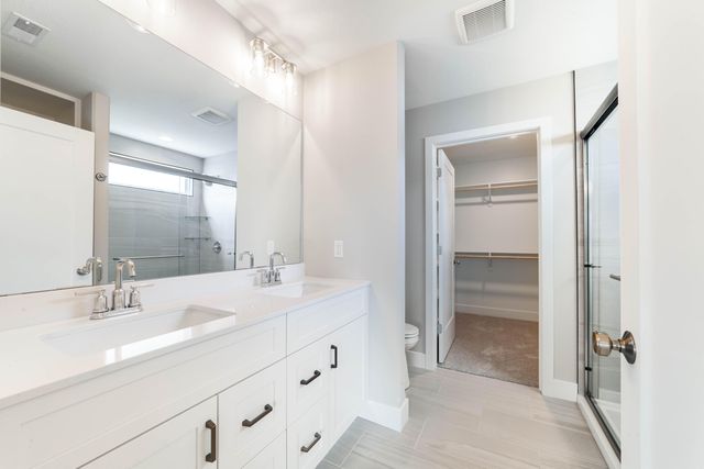 4516 ROYAL COUNTY RD, Columbia, MO 65201