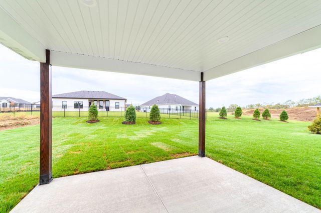 4516 ROYAL COUNTY RD, Columbia, MO 65201