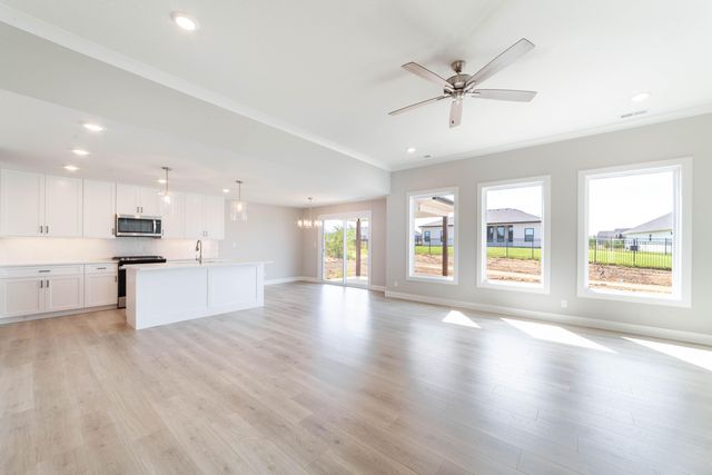 4516 ROYAL COUNTY RD, Columbia, MO 65201