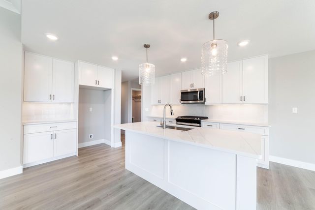 4516 ROYAL COUNTY RD, Columbia, MO 65201