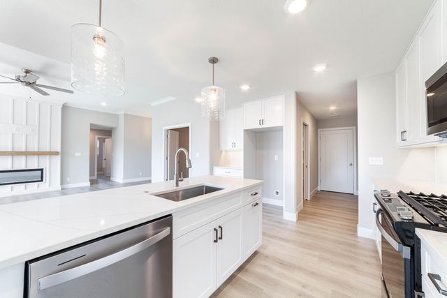 4516 ROYAL COUNTY RD, Columbia, MO 65201