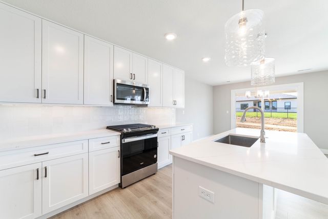 4516 ROYAL COUNTY RD, Columbia, MO 65201