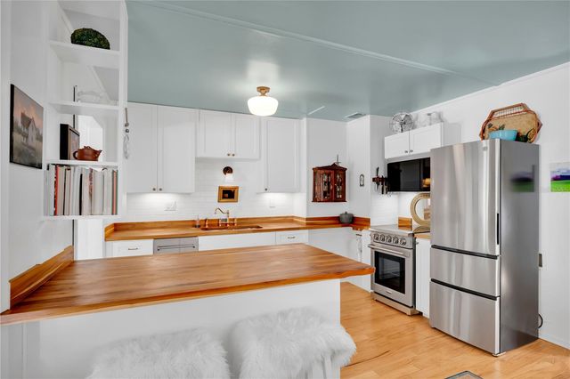 2114 S OAK AVENUE, Sanford, FL 32771