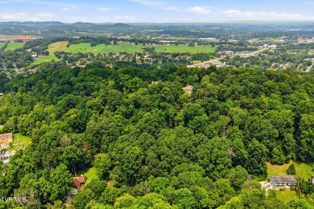 201 Tamassee Drive, Johnson City, TN 37601