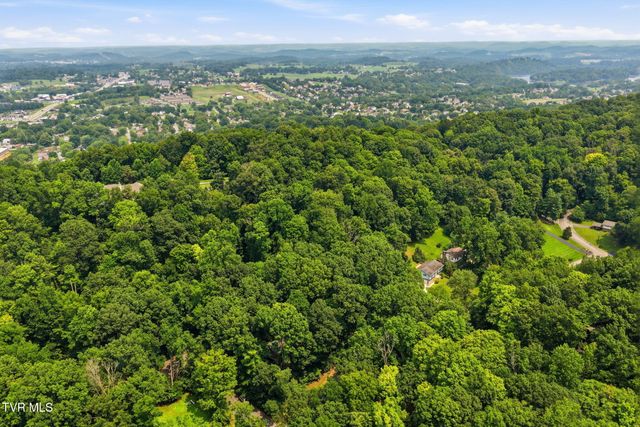201 Tamassee Drive, Johnson City, TN 37601