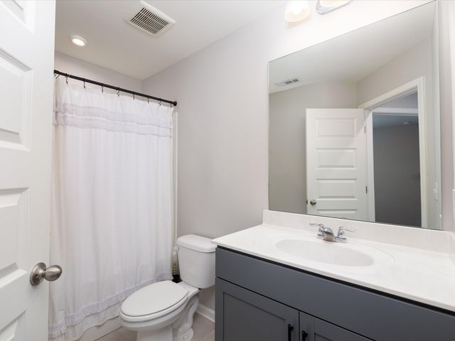 174 Brighton Ln, Lebanon, TN 37090
