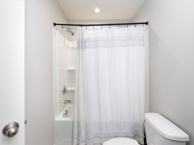 174 Brighton Ln, Lebanon, TN 37090