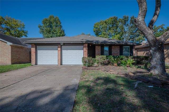 16250 Camino Del Sol Drive, Houston, TX 77083