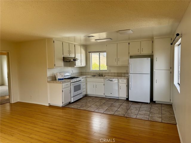 920 N Alameda Avenue, Azusa, CA 91702
