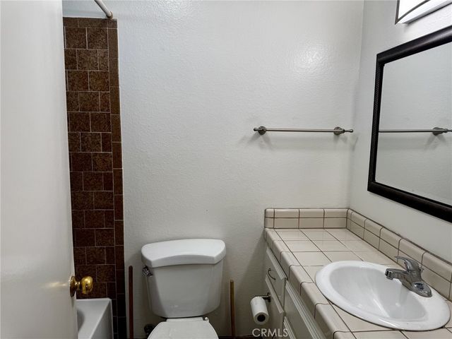 920 N Alameda Avenue, Azusa, CA 91702