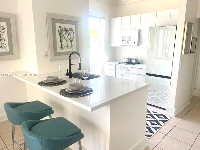 1611 Michigan Ave 27, Miami Beach, FL 33139