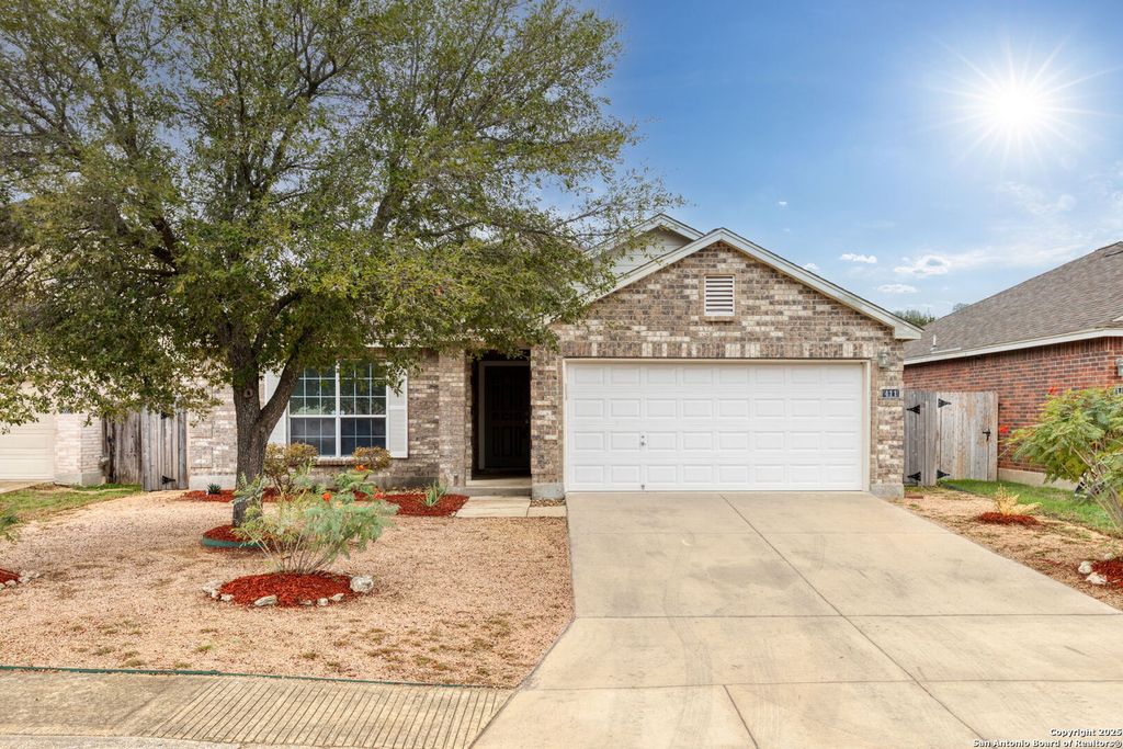 411 Point Rise, San Antonio, TX 78253