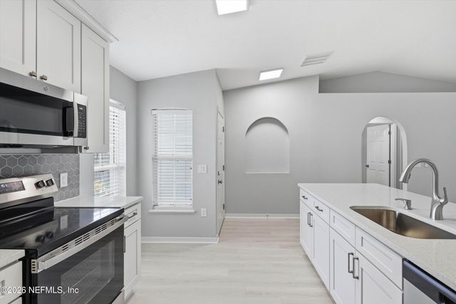 10509 N LANTANA LAKES Drive, Jacksonville, FL 32246