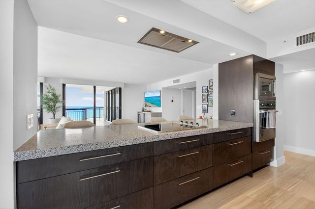 5380 N Ocean Dr 12J, Riviera Beach, FL 33404