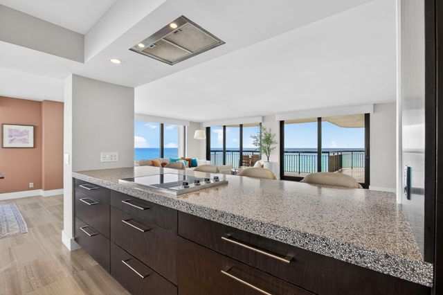 5380 N Ocean Dr 12J, Riviera Beach, FL 33404