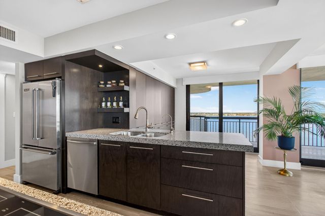 5380 N Ocean Dr 12J, Riviera Beach, FL 33404