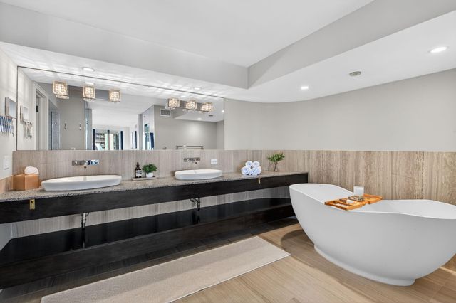 5380 N Ocean Dr 12J, Riviera Beach, FL 33404